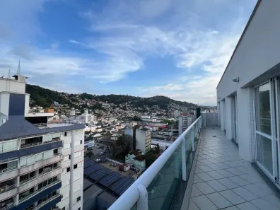 Apartamento com 3 Quartos para alugar, 146m² no Centro, Florianópolis