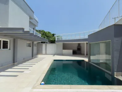 Casa de Condomínio com 6 Quartos à venda, 350m² no Recreio dos Bandeirantes, Rio de Janeiro