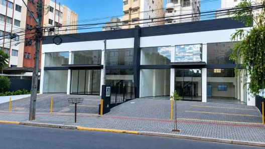 Galpão/Depósito/Armazém para venda ou aluguel, 250m² no Centro, Londrina