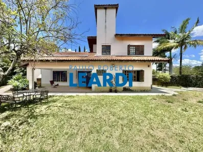 Casa de Condomínio com 3 Quartos à venda, 255m² no Jardim Ana Estela, Carapicuíba