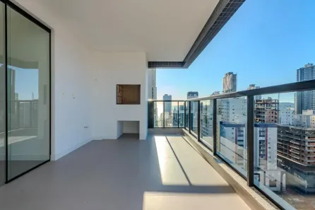 Apartamento com 3 Quartos à venda, 130m² no Meia Praia, Itapema