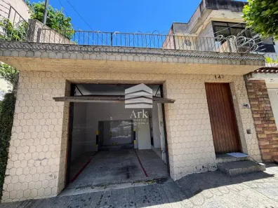 Casa com 2 Quartos à venda, 180m² no Jardim da Glória, São Paulo