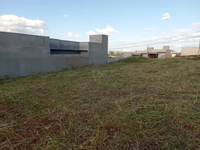 Lote/Terreno à venda, 250m² no Colinas, Londrina