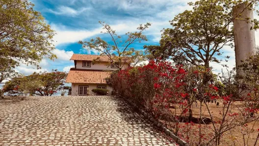 Casa de Condomínio com 4 Quartos à venda, 180m² no Alpes Suiços, Gravatá