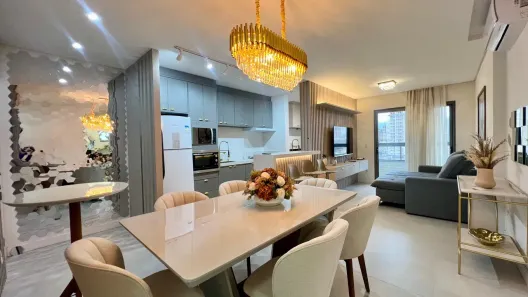 Apartamento com 3 Quartos para alugar, 80m² no Meia Praia, Itapema