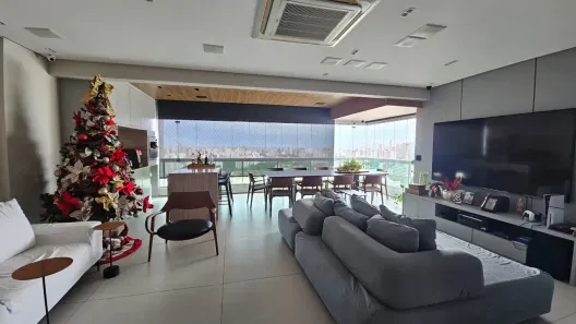 Apartamento com 4 Quartos para alugar, 155m² no Itaigara, Salvador