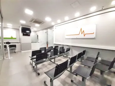 Sala Comercial para alugar, 495m² no Centro Histórico, Porto Alegre
