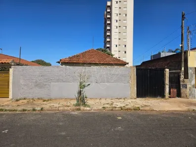 Casa com 1 Quarto à venda, 200m² no Centro, Araraquara