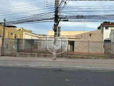 Casa com 3 Quartos à venda, 350m² no Centro-Sul, Cuiabá