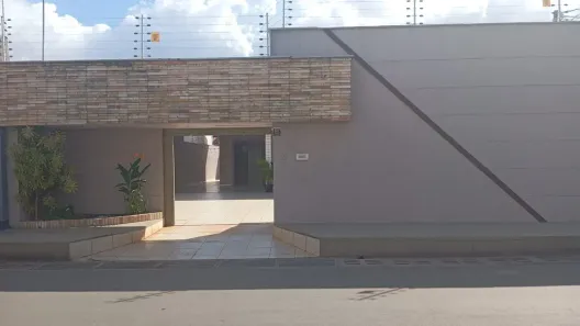 Casa com 3 Quartos para alugar, 400m² no Quintas do Calhau, São Luís