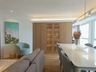 Apartamento com 3 Quartos para alugar, 94m² no Centro, Balneário Camboriú