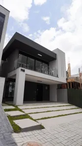 Casa de Condomínio com 4 Quartos à venda, 190m² no Santa Cândida, Curitiba