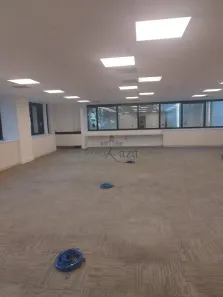 Prédio Comercial para alugar, 233m² no Cerqueira César, São Paulo