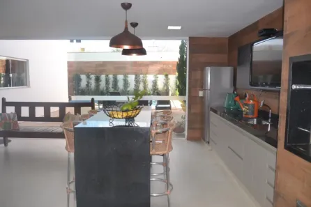 Casa com 4 Quartos à venda, 370m² no Morada da Colina, Uberlândia