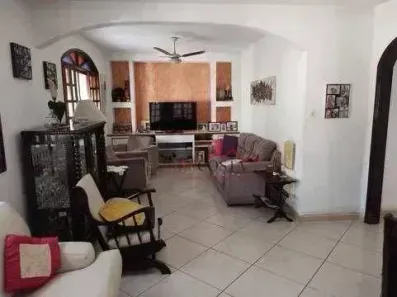 Casa com 5 Quartos à venda, 250m² no São Francisco, Niterói