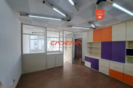 Sala Comercial para alugar, 129m² no Centro, Curitiba