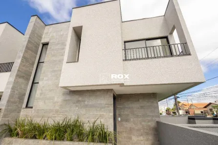 Sobrado com 3 Quartos à venda, 106m² no São Braz, Curitiba