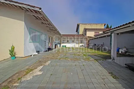 Casa com 5 Quartos à venda, 196m² no Balneario Arpoador, Peruíbe