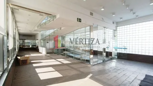 Prédio Comercial com 12 Quartos para alugar, 1059m² no Vila Nova Conceição, São Paulo