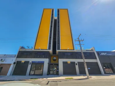Apartamento com 3 Quartos para alugar, 76m² no Centro, Pelotas