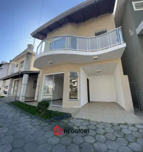 Casa de Condomínio com 2 Quartos à venda, 105m² no Várzea do Ranchinho, Camboriú