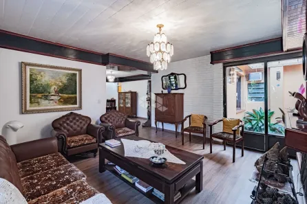 Casa com 4 Quartos à venda, 450m² no Cristal, Porto Alegre