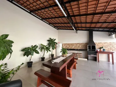 Casa com 3 Quartos à venda, 234m² no Jardim Eroísi, Leme