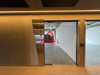 Sala Comercial para alugar, 94m² no Parque Industrial Tomas Edson, São Paulo
