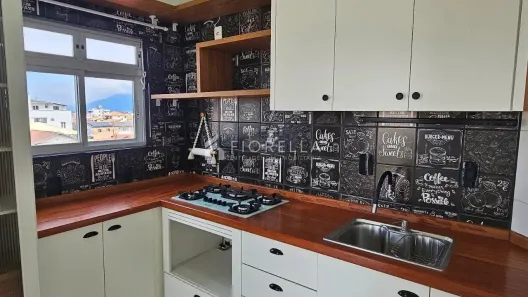 Apartamento com 2 Quartos para alugar, 70m² no Ponte do Imaruim, Palhoça