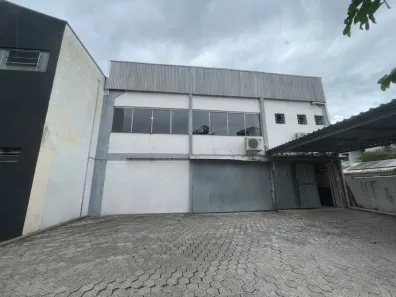 Sala Comercial para alugar, 325m² no Centro, Jaraguá do Sul