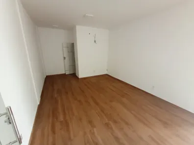 Ponto Comercial para alugar, 31m² no Parque 10 de Novembro, Manaus