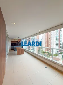 Apartamento com 3 Quartos para alugar, 228m² no Tamboré, Santana de Parnaíba