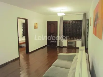 Casa com 3 Quartos para alugar, 315m² no Jardim São Pedro, Porto Alegre