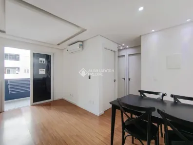 Apartamento com 2 Quartos para alugar, 61m² no Centro, Canoas