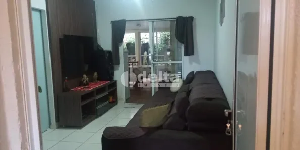 Casa de Condomínio com 4 Quartos à venda, 100m² no Aclimação, Uberlândia