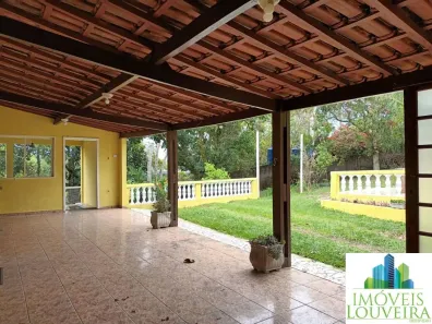 Fazenda/Sítio com 3 Quartos à venda, 1600m² no Monterrey, Louveira