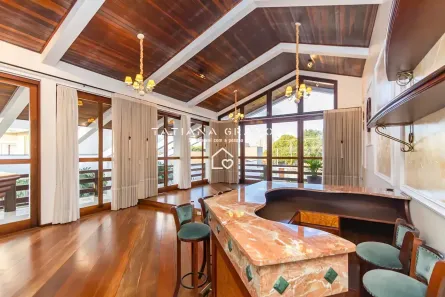 Casa com 4 Quartos à venda, 460m² no Centro, São José dos Pinhais