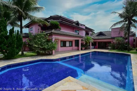 Sobrado com 6 Quartos à venda, 725m² no Centro, Peruíbe