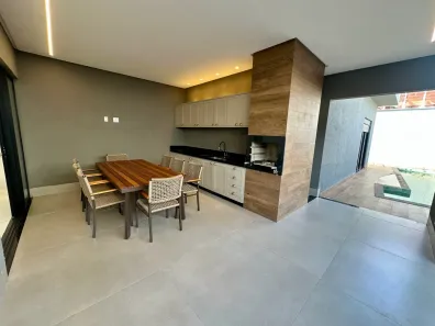 Casa de Condomínio com 4 Quartos à venda, 235m² no Residencial Goiânia Golfe Clube, Goiânia