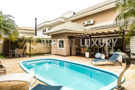 Casa de Condomínio com 4 Quartos à venda, 300m² no Jurerê, Florianópolis