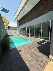 Casa de Condomínio com 4 Quartos à venda, 380m² no Jardins Madri, Goiânia