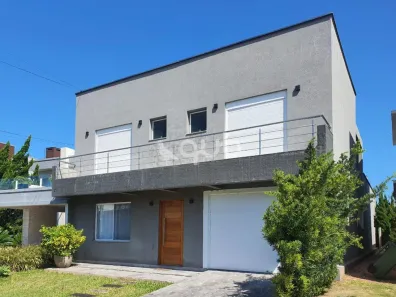 Sobrado com 3 Quartos à venda, 247m² no XANGRI-LÁ, Xangri-lá