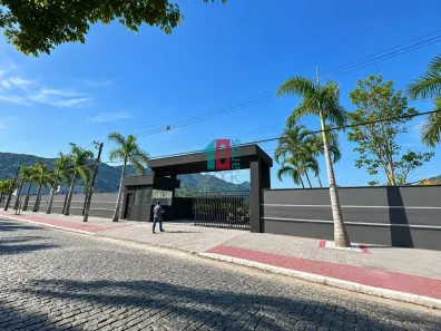 Lote/Terreno à venda, 180m² no Vargem Pequena, Rio de Janeiro