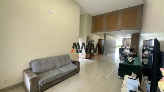 Casa com 3 Quartos à venda, 280m² no Vila Rosa, Goiânia