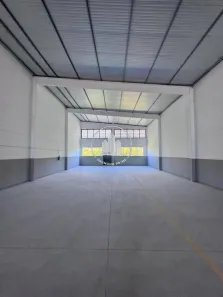 Galpão/Depósito/Armazém para alugar, 400m² no Potecas, São José