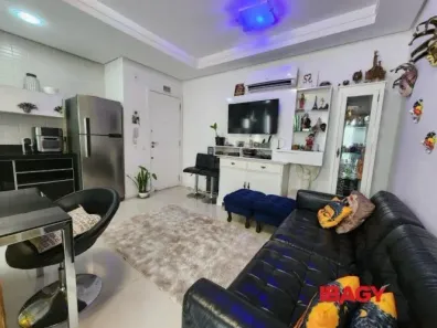 Apartamento com 2 Quartos à venda, 61m² no Agronômica, Florianópolis