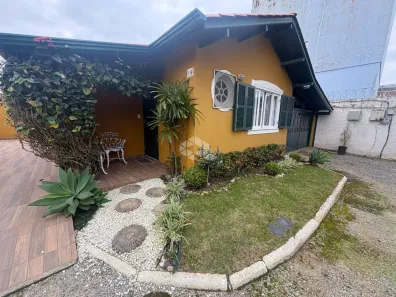 Casa com 1 Quarto à venda, 40m² no Cachoeira do Bom Jesus, Florianópolis