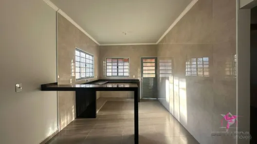 Casa com 2 Quartos para alugar, 198m² no Parque São Manoel, Leme