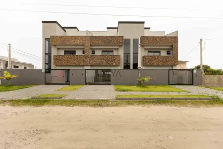 Sobrado com 3 Quartos à venda, 161m² no Guaratuba, Guaratuba