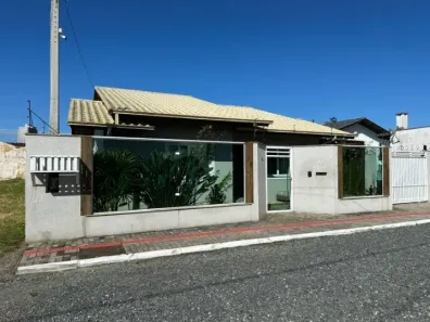 Casa com 3 Quartos à venda, 180m² no Centro, Balneário Piçarras